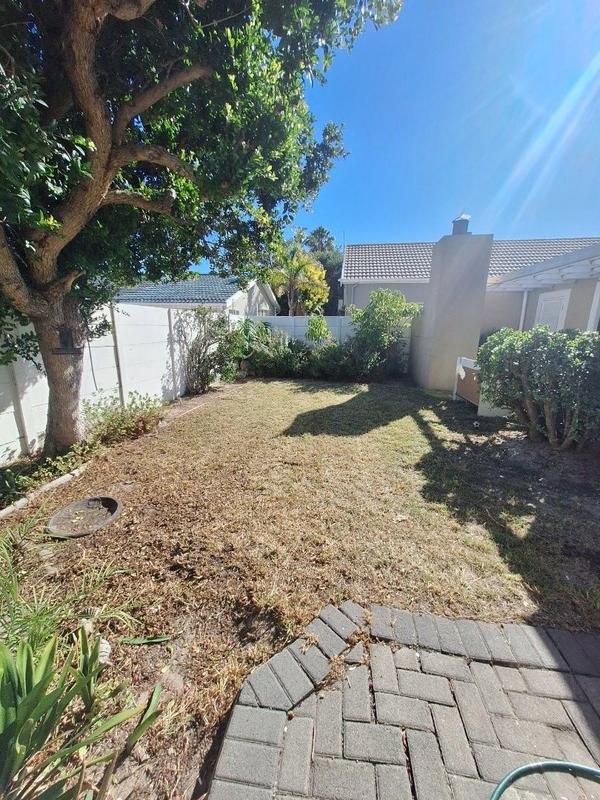 3 Bedroom Property for Sale in Plattekloof Glen Western Cape